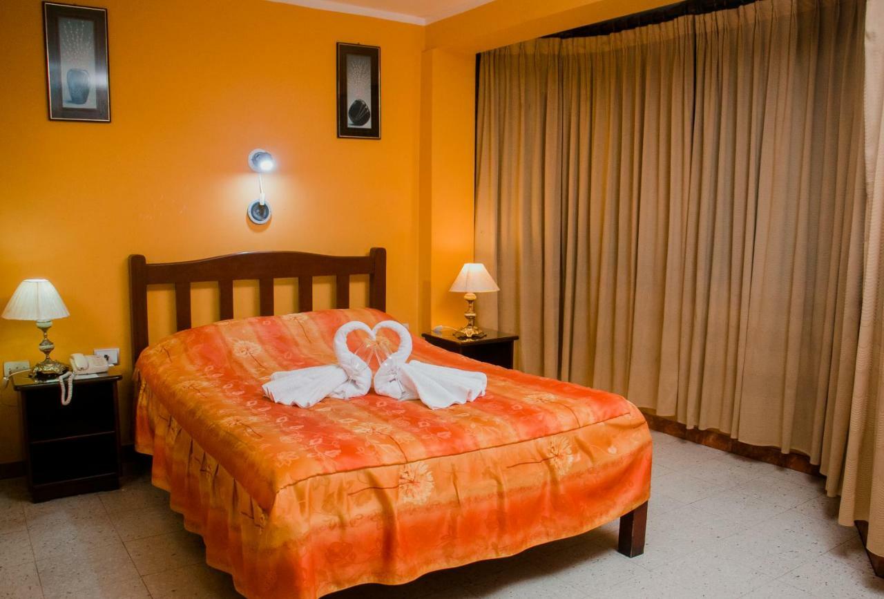 Hotel Amoretto Trujillo Ngoại thất bức ảnh